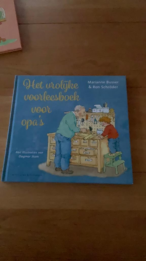 Het vrolijke voorleesboek voor opa’s - M Busser, R Schroder, Marianne Busser en Ron Schröder, Fictie algemeen, Jongen of Meisje