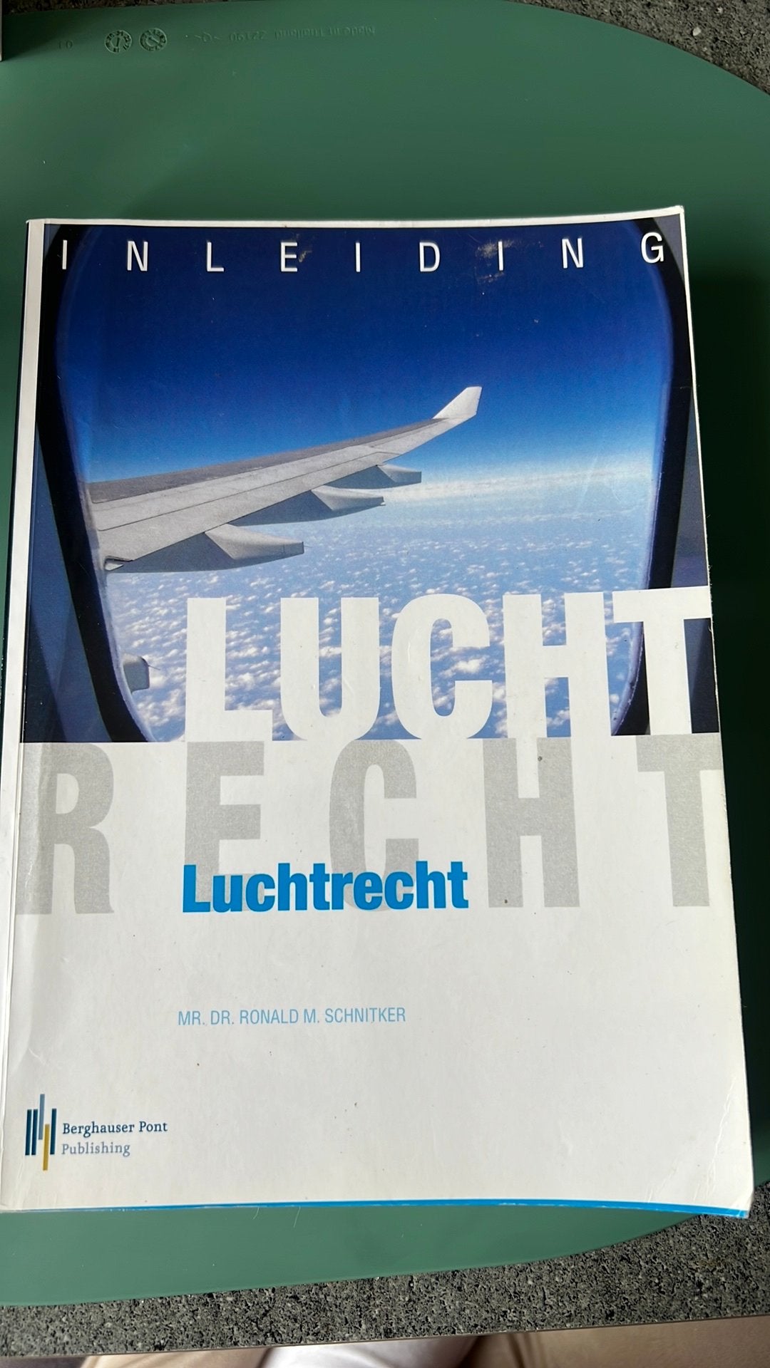 Ronald Schnitker - Inleiding luchtrecht, Ronald Schnitker, Sociale wetenschap, Ophalen of Verzenden, Zo goed als nieuw