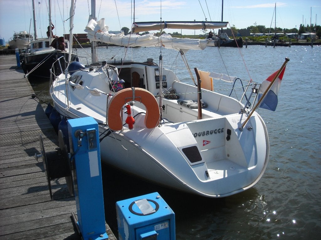 Zeilboot Jeanneau Sun Way 25, Gebruikt, Binnenboordmotor, Diesel, 8 m