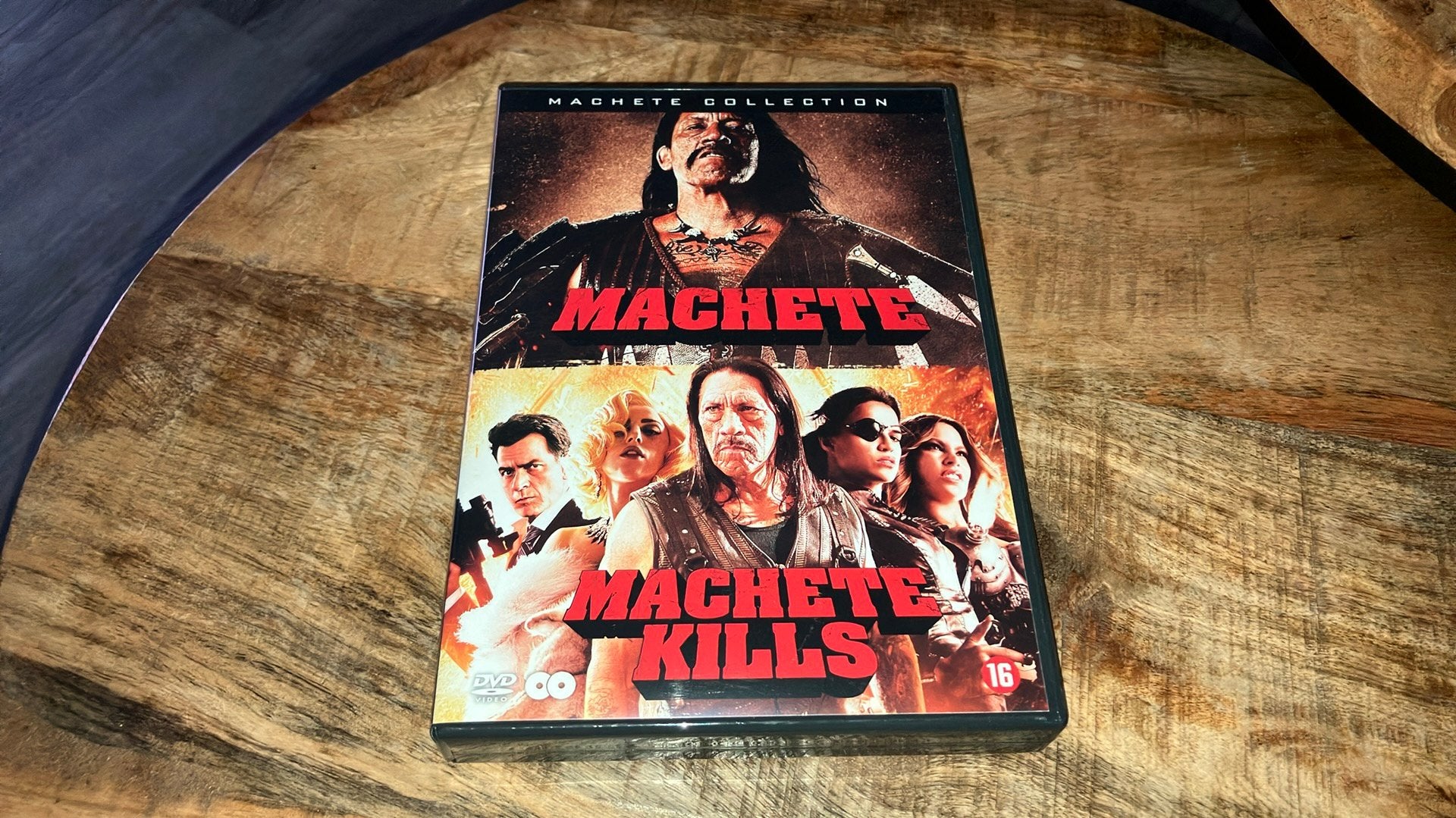 Machete & Machete Kills dvd box    (2), Ophalen of Verzenden, Zo goed als nieuw