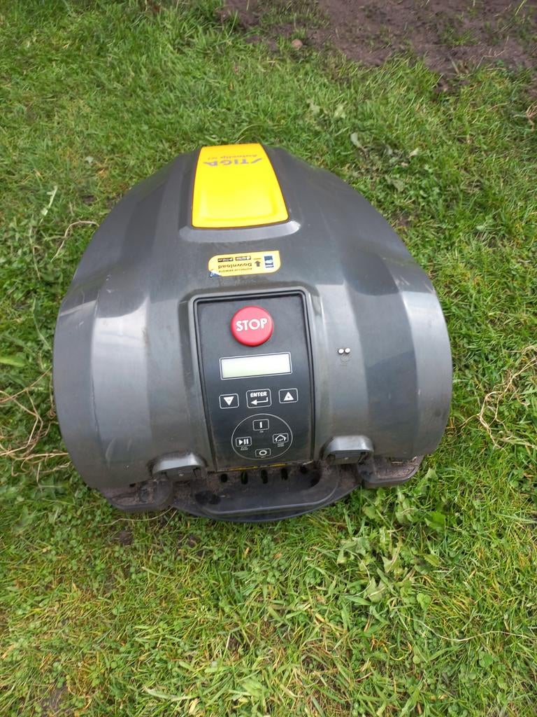 Stiga Autoclip M7 Robotmaaier - Gebruikt, Ophalen, Gebruikt, 20 tot 25 cm, Stiga