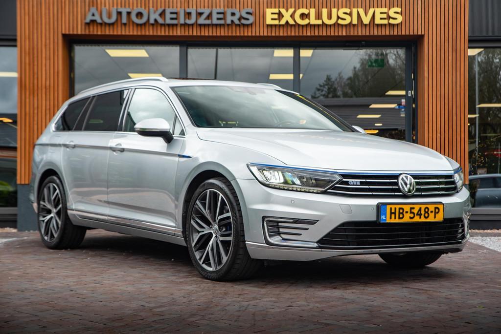Volkswagen Passat Variant 1.4 TSI GTE Highline Pano Clima Le, Gebruikt, 4 cilinders, Hybride Elektrisch/Benzine, 1600 kg