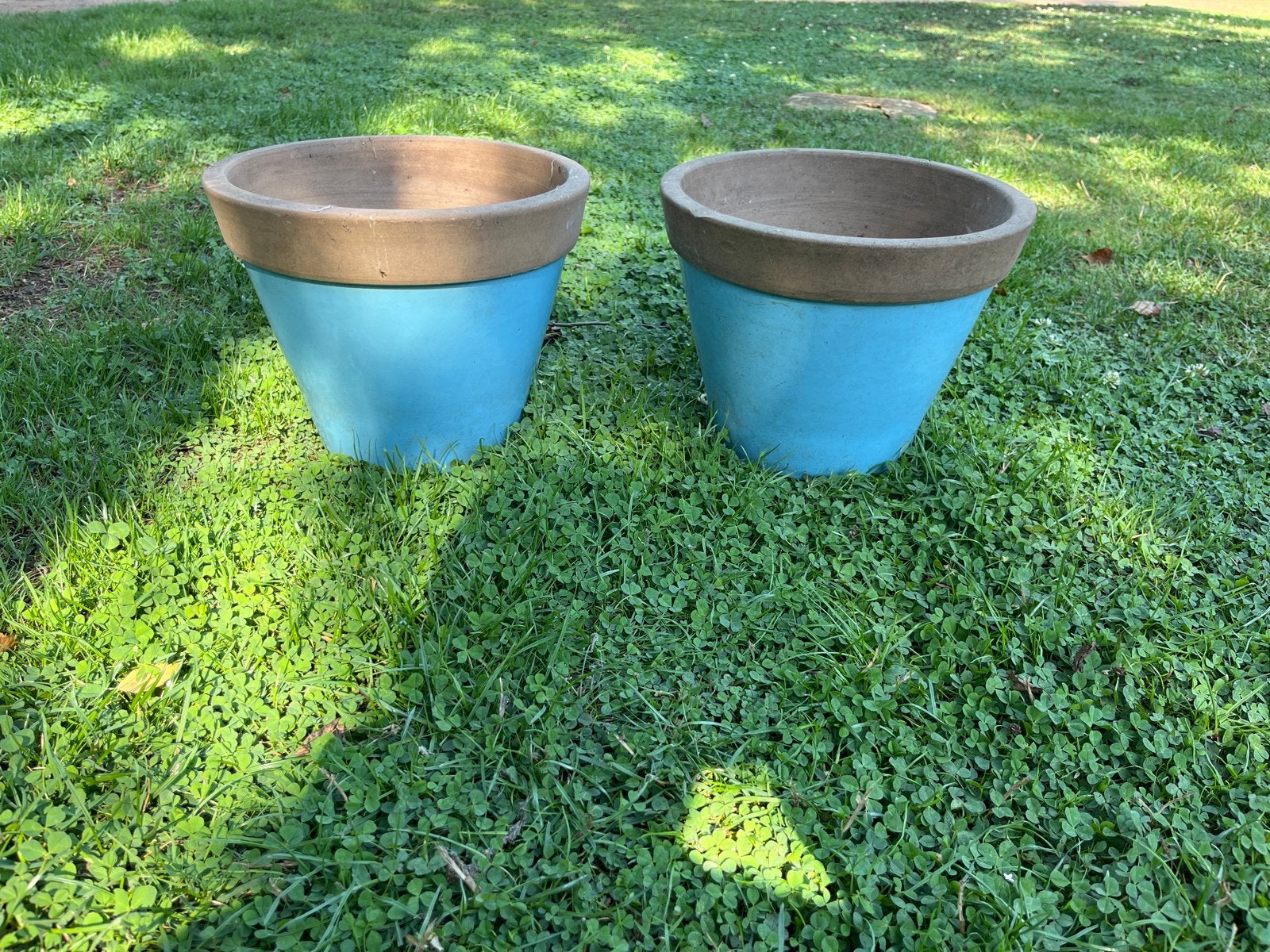 Set van 2 turquoise bloempotten - Ø 26 cm, H 20 cm, Rond, Binnen, Zo goed als nieuw, Minder dan 40 cm