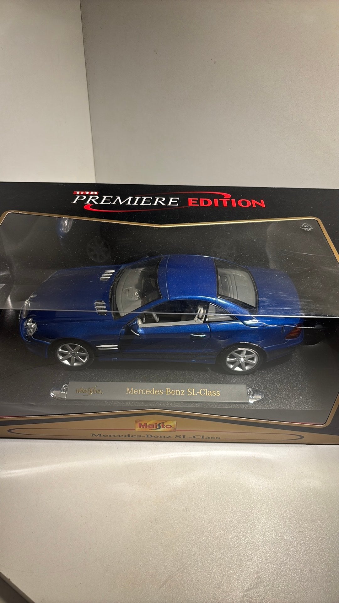 Mercedes benz sl class maisto 1.18, Hobby en Vrije tijd, Maisto, Ophalen of Verzenden, A, A