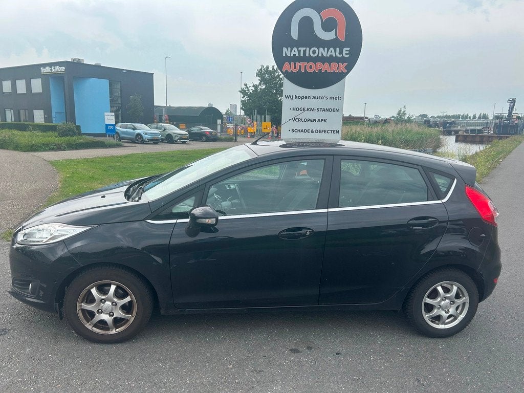 Ford Fiesta 2013 * 1.6 TDCi Lease Titanium * EXPORT & HANDEL, Auto's, Ford, Voorwielaandrijving, Euro 5, Gebruikt, 96 €/maand