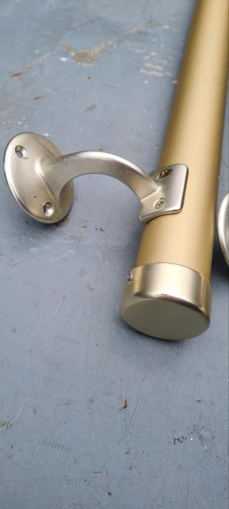 Trapleuning 2 stuks aluminium goudkleurig rond 40, Ophalen