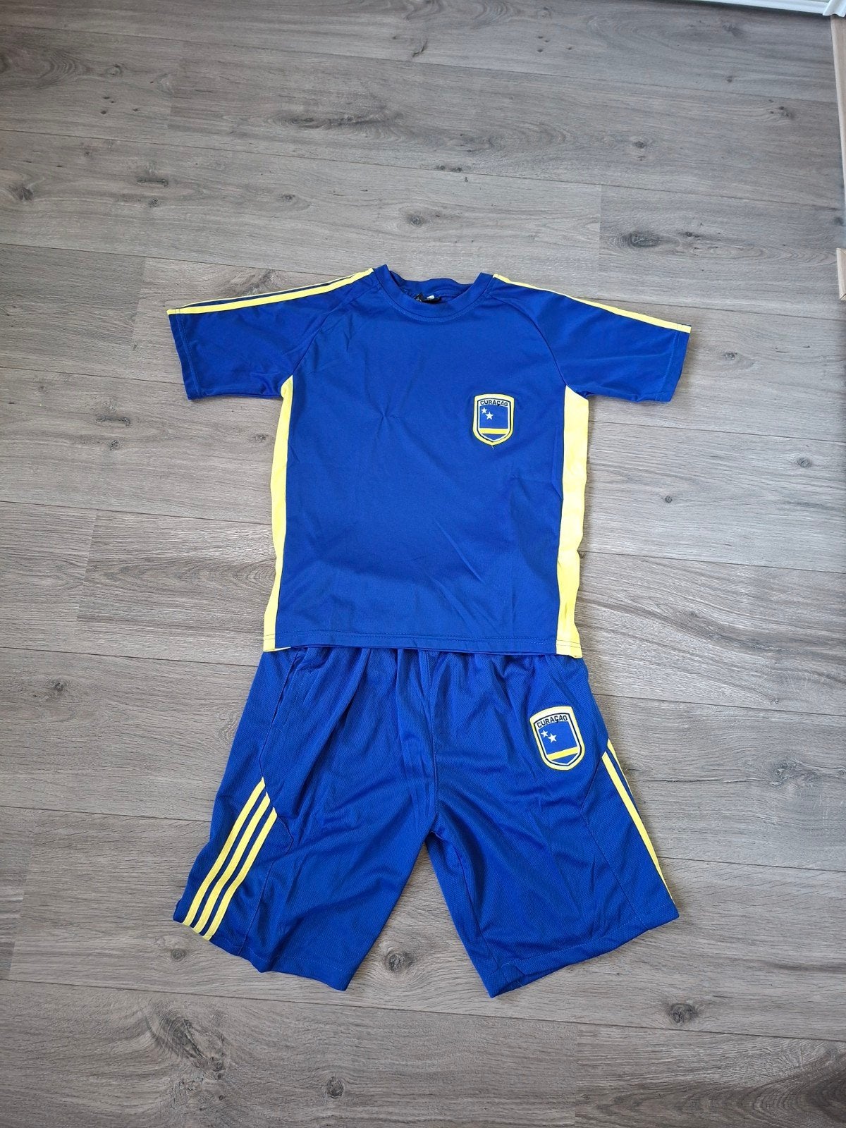 Voetbalpakje Curaçao - Maat 12 jaar, Maat XS of kleiner, Ophalen of Verzenden, Gebruikt, Set