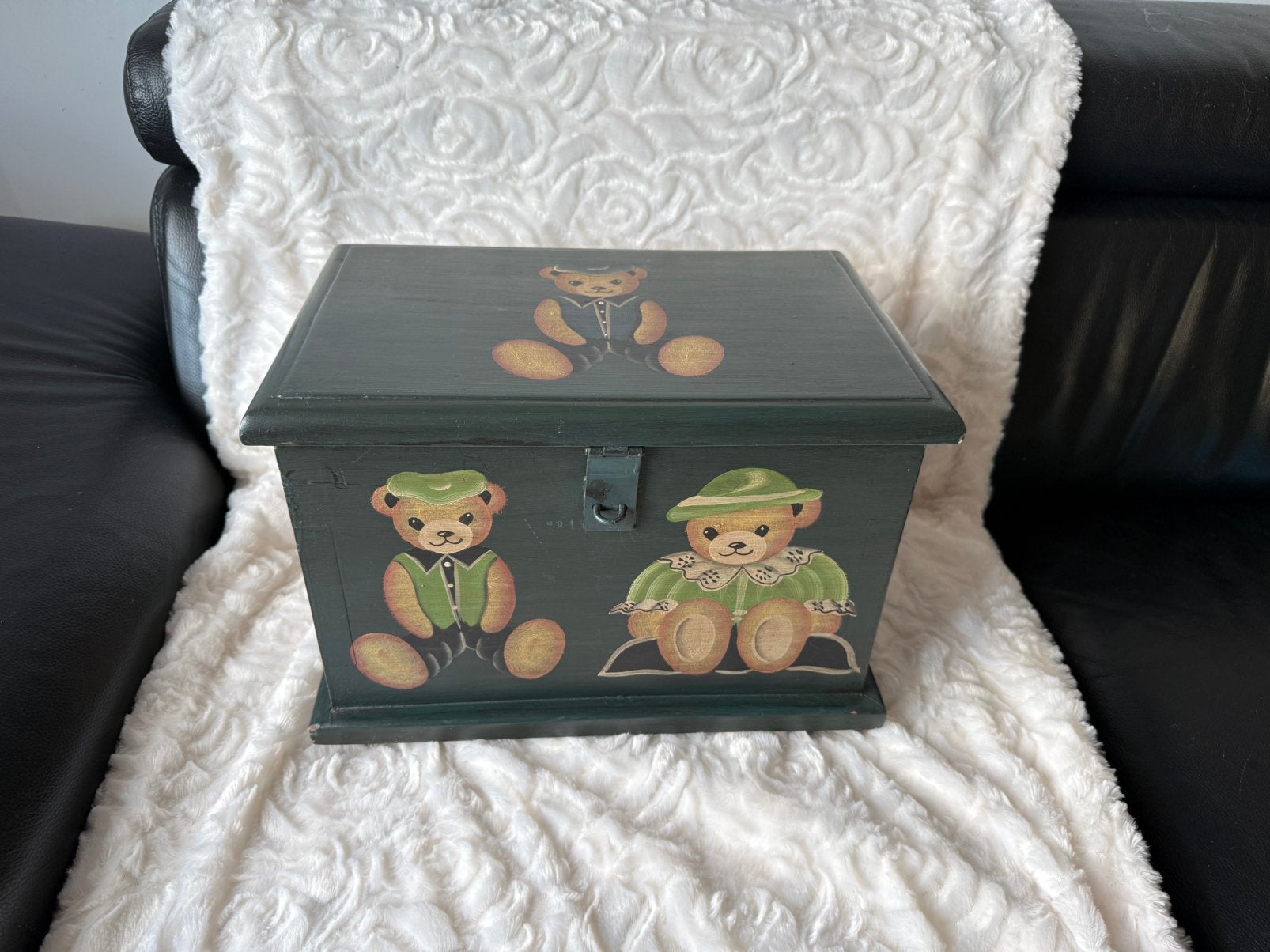 Vintage, brocante speelgoedkist met beren decoratie., Ophalen of Verzenden, Gebruikt, Jongen of Meisje