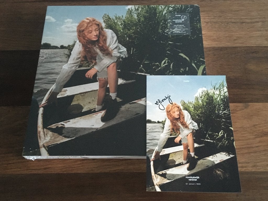 LP+7" Box Froukje Noodzakelijk Verdriet 2X GESIGNEERD NIEUW, Boxset, Inclusief poster, Ophalen of Verzenden, Pop