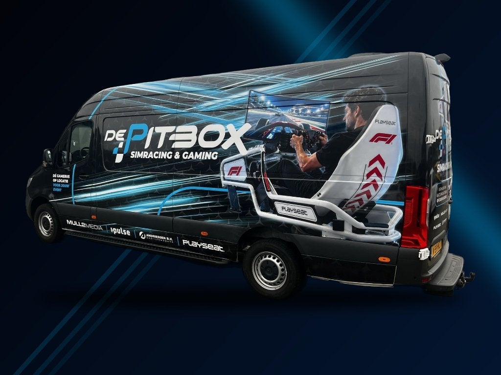 Gamebus huren | Gamefeest op locatie | 10 x PS5 + racesims