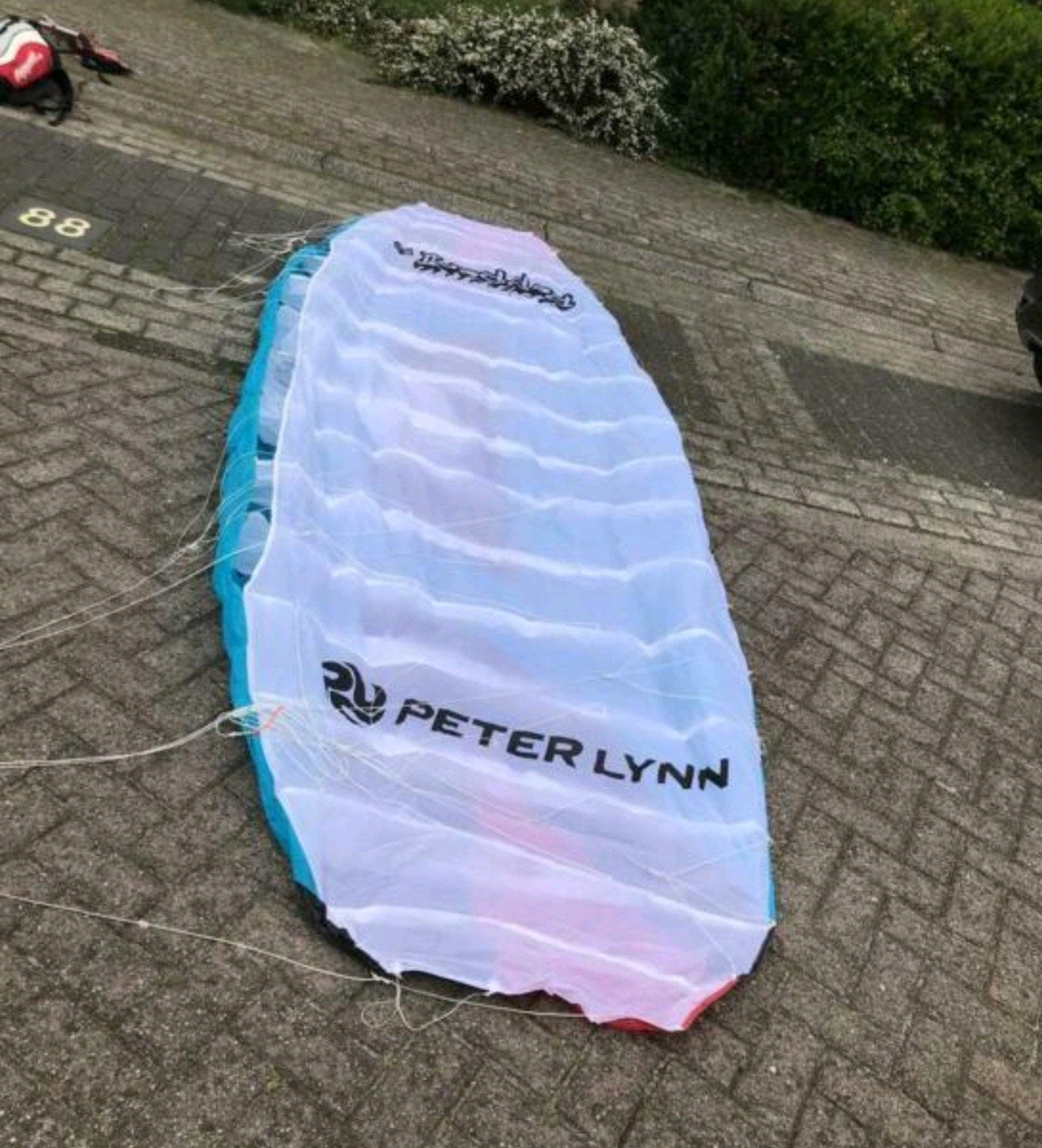 Kite 5m² vlieger powerkite, Ophalen of Verzenden, Zo goed als nieuw, Vierlijns, Vlieger