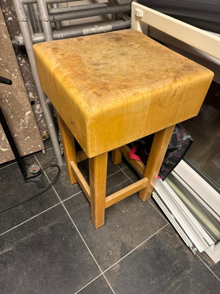 Mooi houten hakblok 50x50 cm, Gebruikt, Hout, Snij-/serveerplank, Ophalen of Verzenden