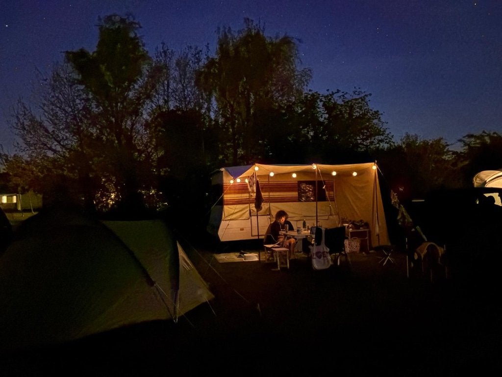 Grande Paradiso vouwcaravan, Beige, Aanwezig, Tot en met 4, Ophalen