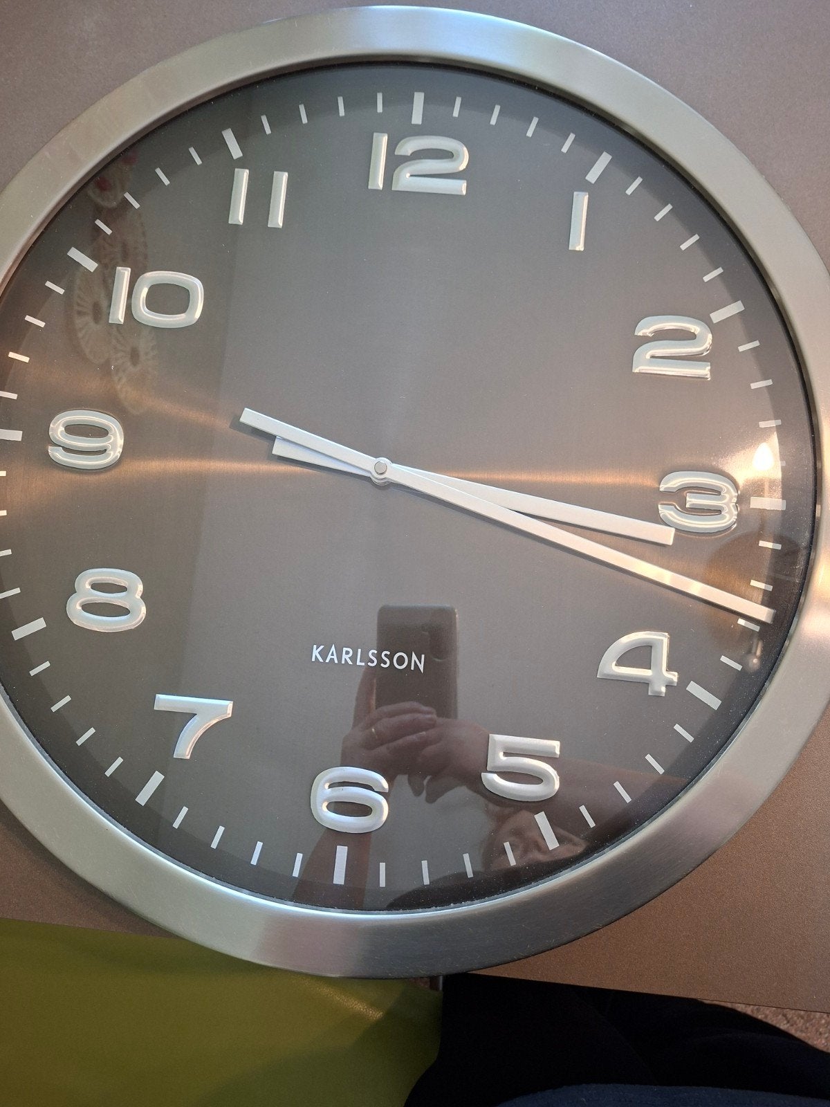 Grote Carlson klok, Ophalen, Wandklok