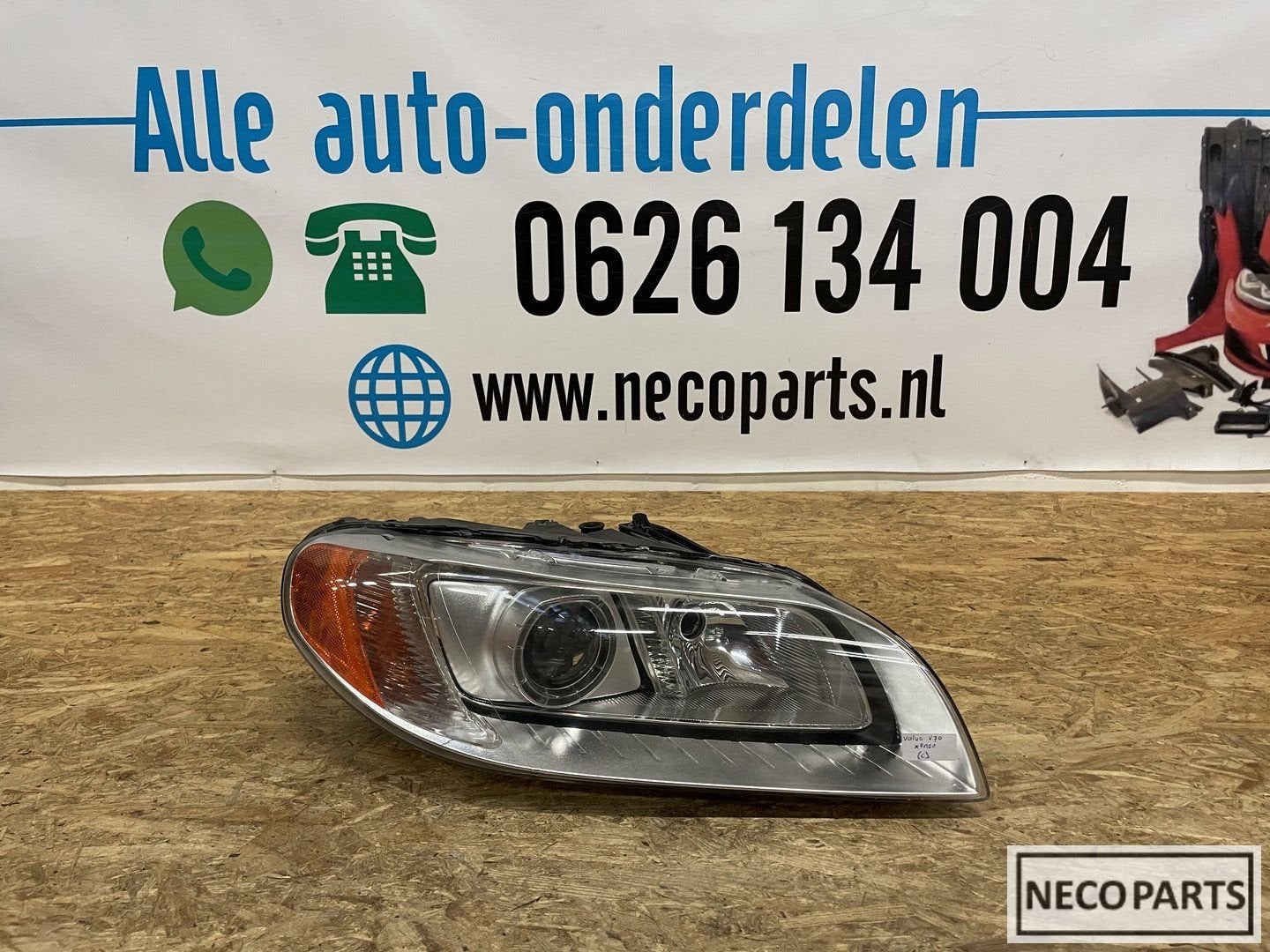 VOLVO V70 XENON KOPLAMP RECHTS ORIGINEEL 31214348, Auto-onderdelen, Verlichting, -, -, -