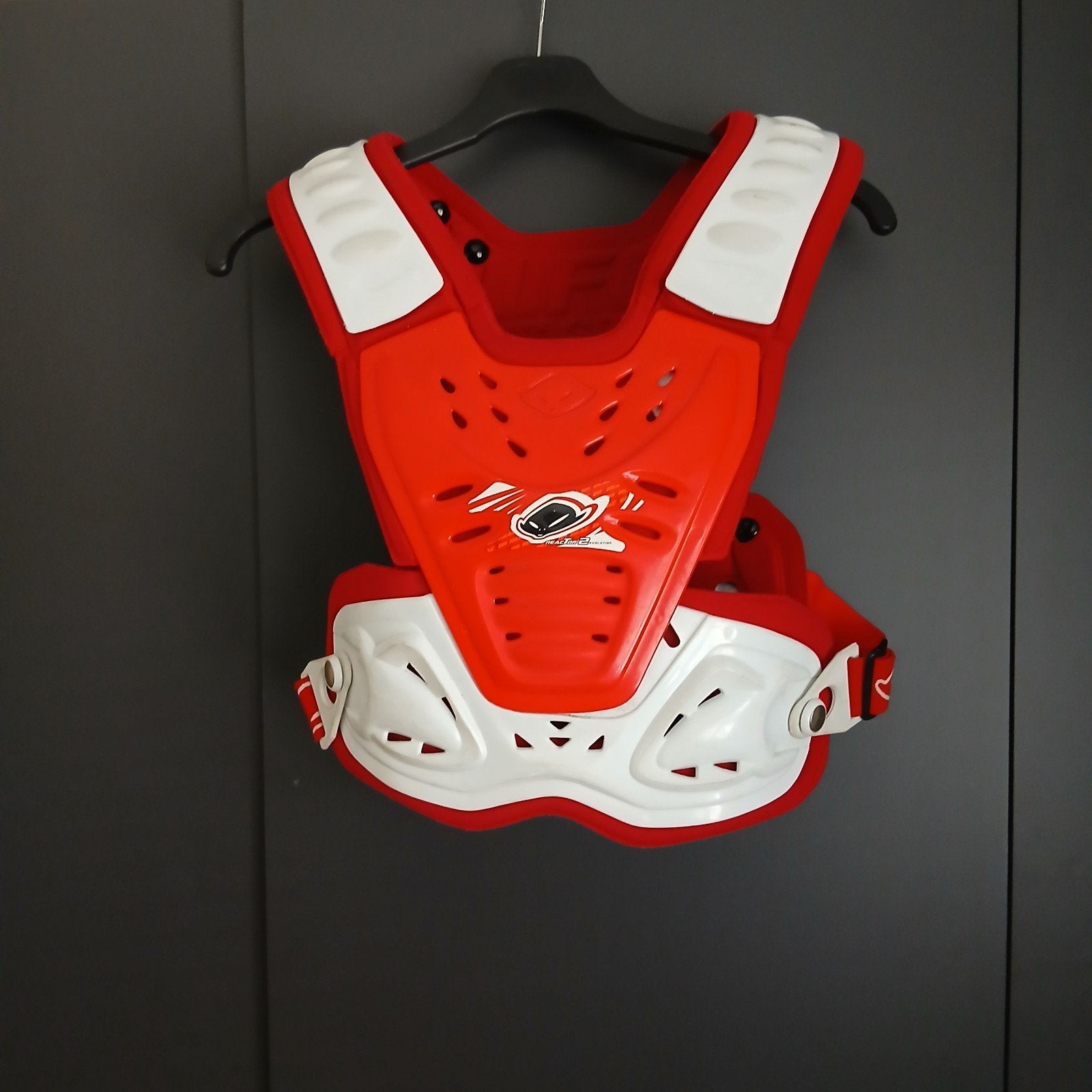 bodyprotect nekbrace scheenbeschermers kind, XS, Kinderen, Overige typen, Tweedehands
