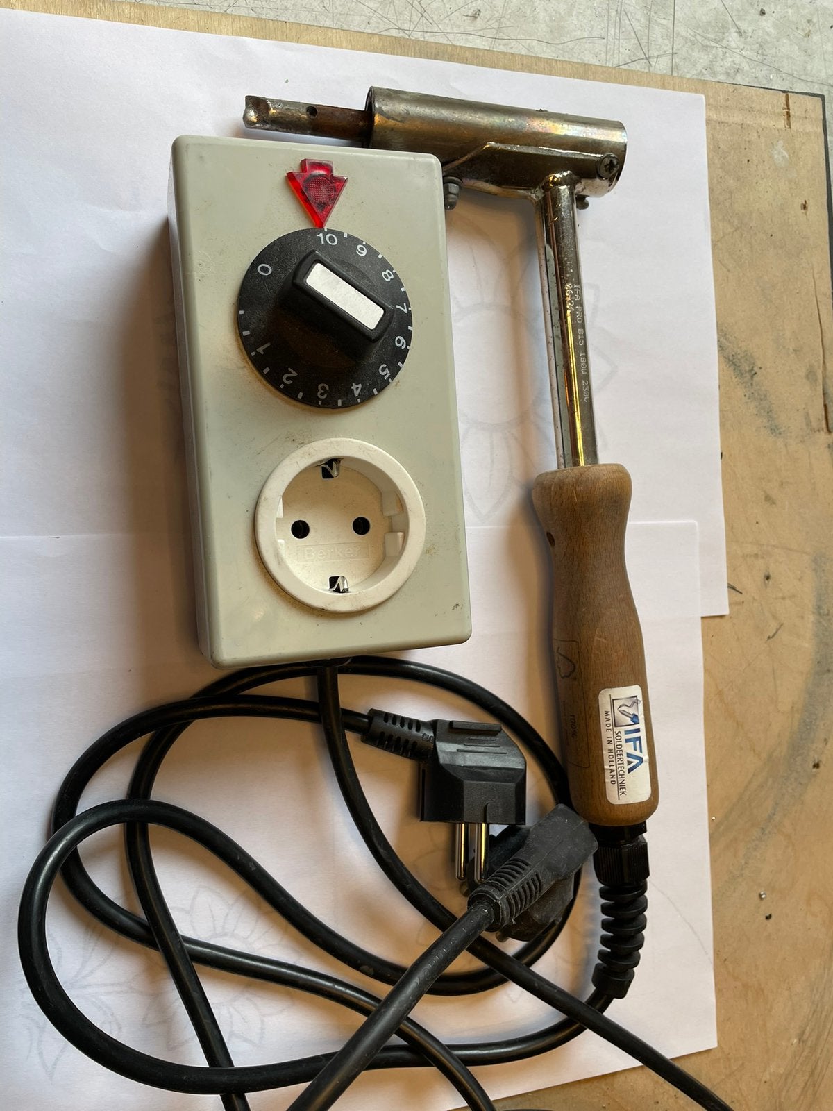 Soldeerbout IFA Pro B15 180 watt met losse watt regelaar., Hobby en Vrije tijd, Ophalen of Verzenden