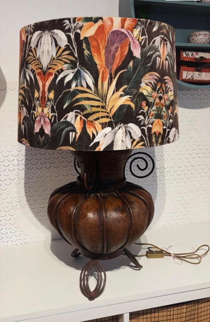 Unieke antieke tafellamp met bloemenprint kap, Huis en Inrichting, Lampen | Tafellampen, Zo goed als nieuw, Ophalen of Verzenden