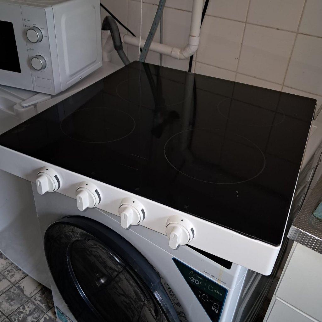 Keramische kookplaat, Witgoed en Apparatuur, Kookplaten, Ophalen, Keramisch, 4 kookzones, Zo goed als nieuw