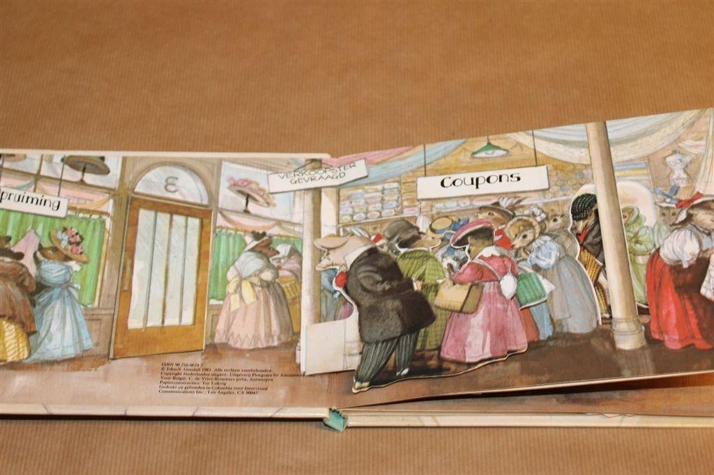 Betje Spitsmuis als Verkoopster [Vintage Pop-up Boek 1962], Boeken, Ophalen of Verzenden, Gelezen