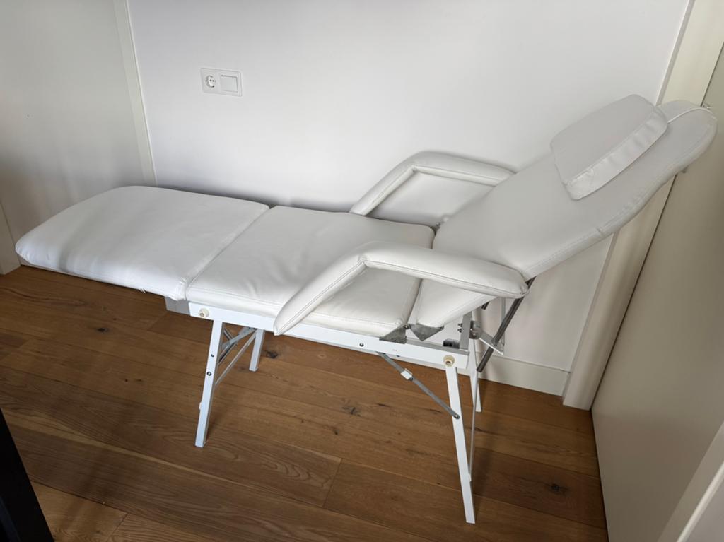 Verstelbare/inklapbare behandelstoel, Sport en Fitness, Massageproducten, Zo goed als nieuw, Massagetafel, Ophalen