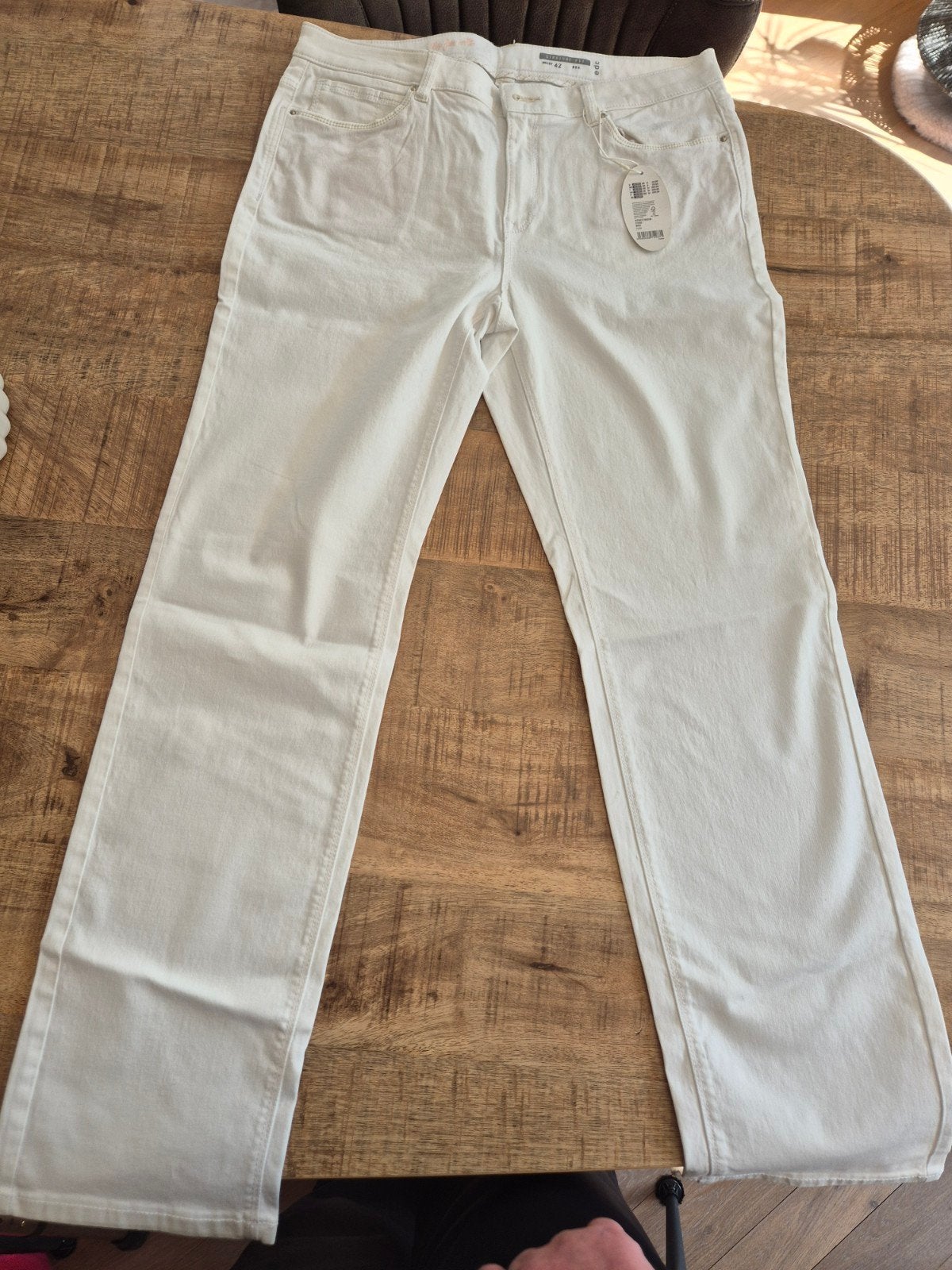 Nieuwe EDC Straight Fit Jeans Wit - Maat 42, Wit, Nieuw, Ophalen of Verzenden, W33 - W36 (confectie 42/44)