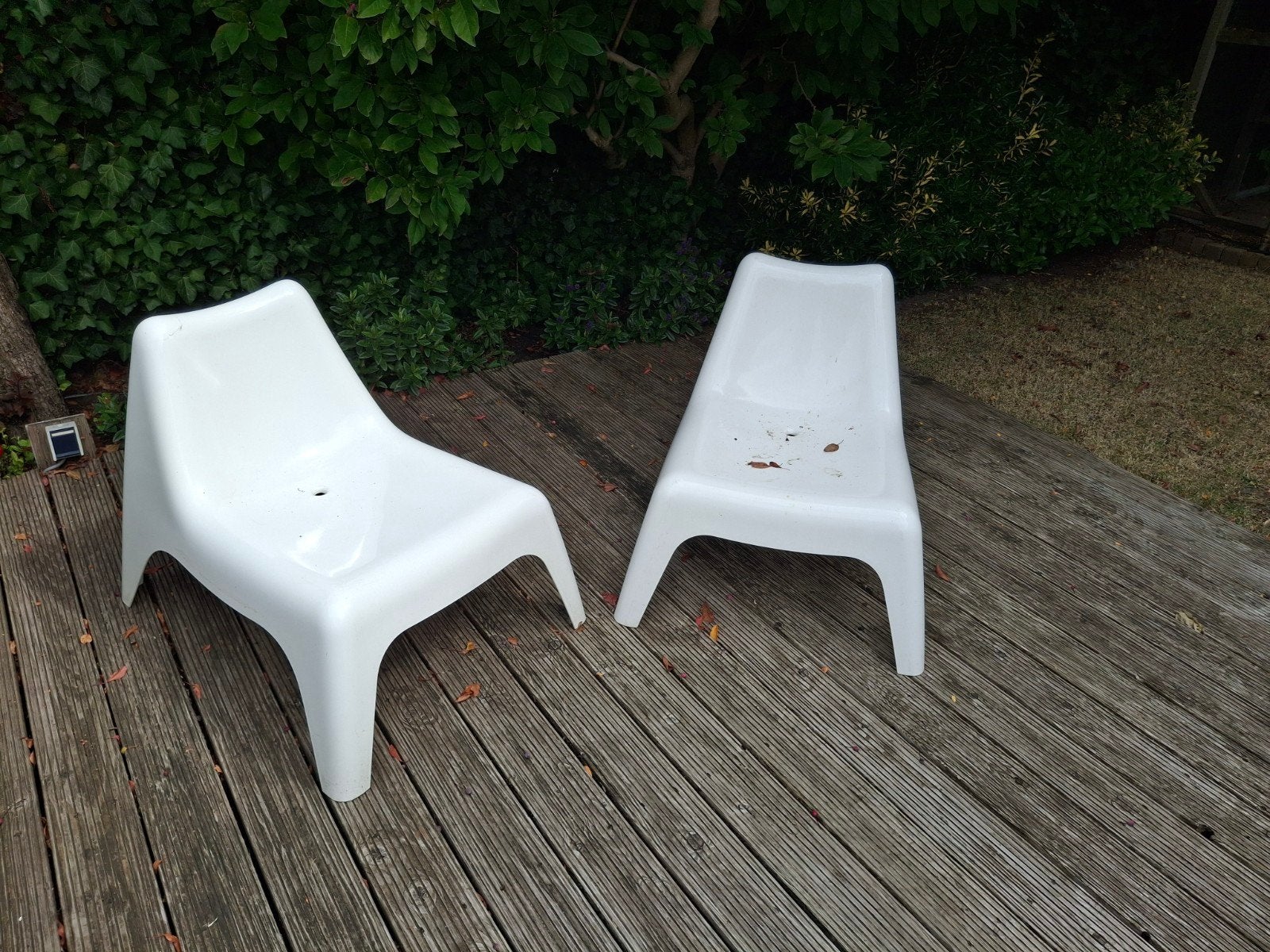 2x IKEA PS VÅGÖ tuinstoelen, Ophalen, Gebruikt, Kunststof, Stapelbaar