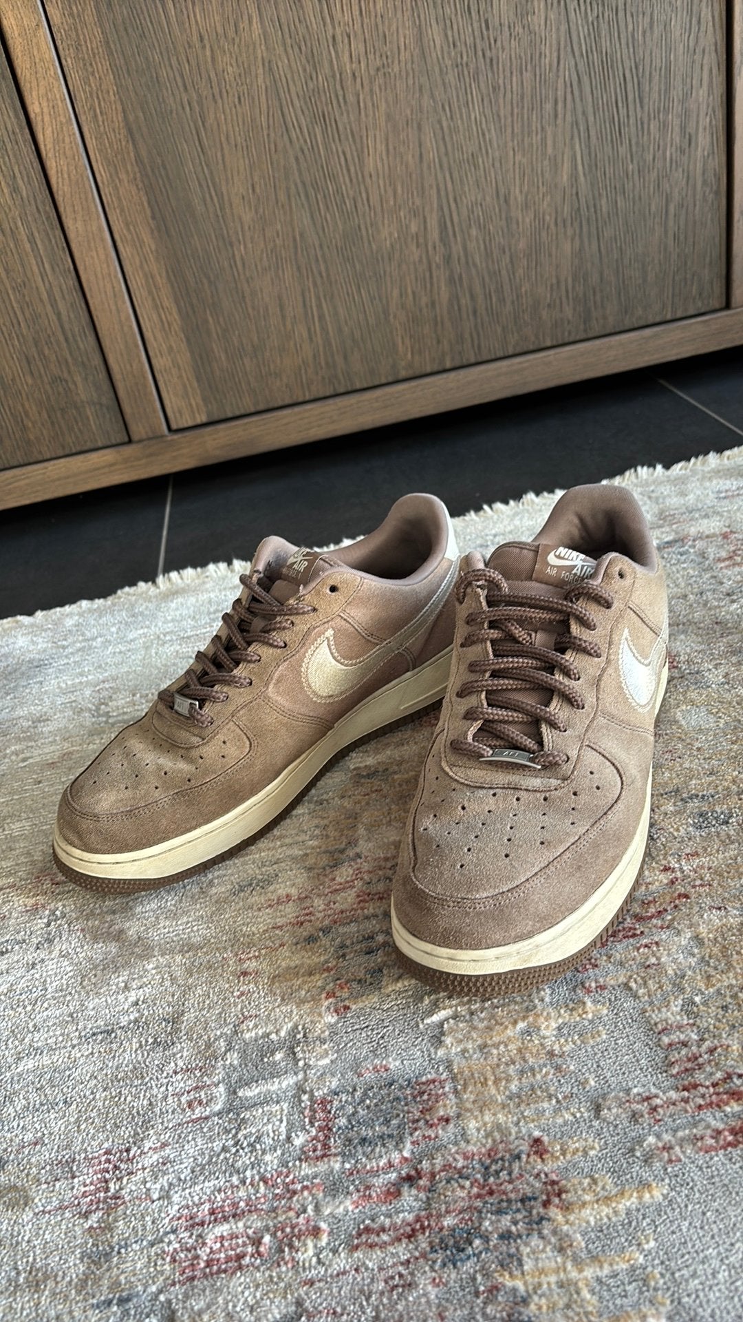 Nike AIR, Bruin, Ophalen of Verzenden, Sneakers of Gympen, Gedragen