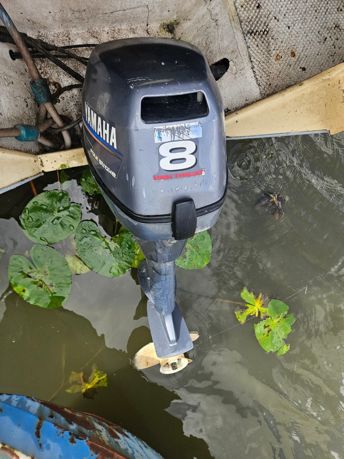 kajuitboot' met goede Yamaha 8pk high trust buitenboordmotor, 8 pk, Gebruikt, Kajuitboot, Keuken