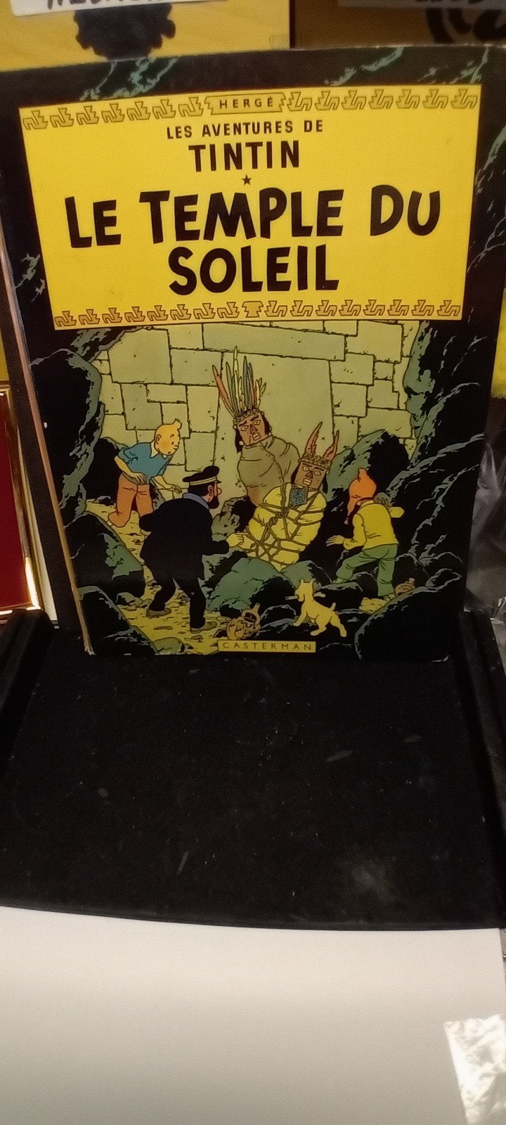 Kuifje. Vintage Franstalige hardcover De Zonnetempel, Boeken, Eén stripboek, Ophalen of Verzenden, Gelezen