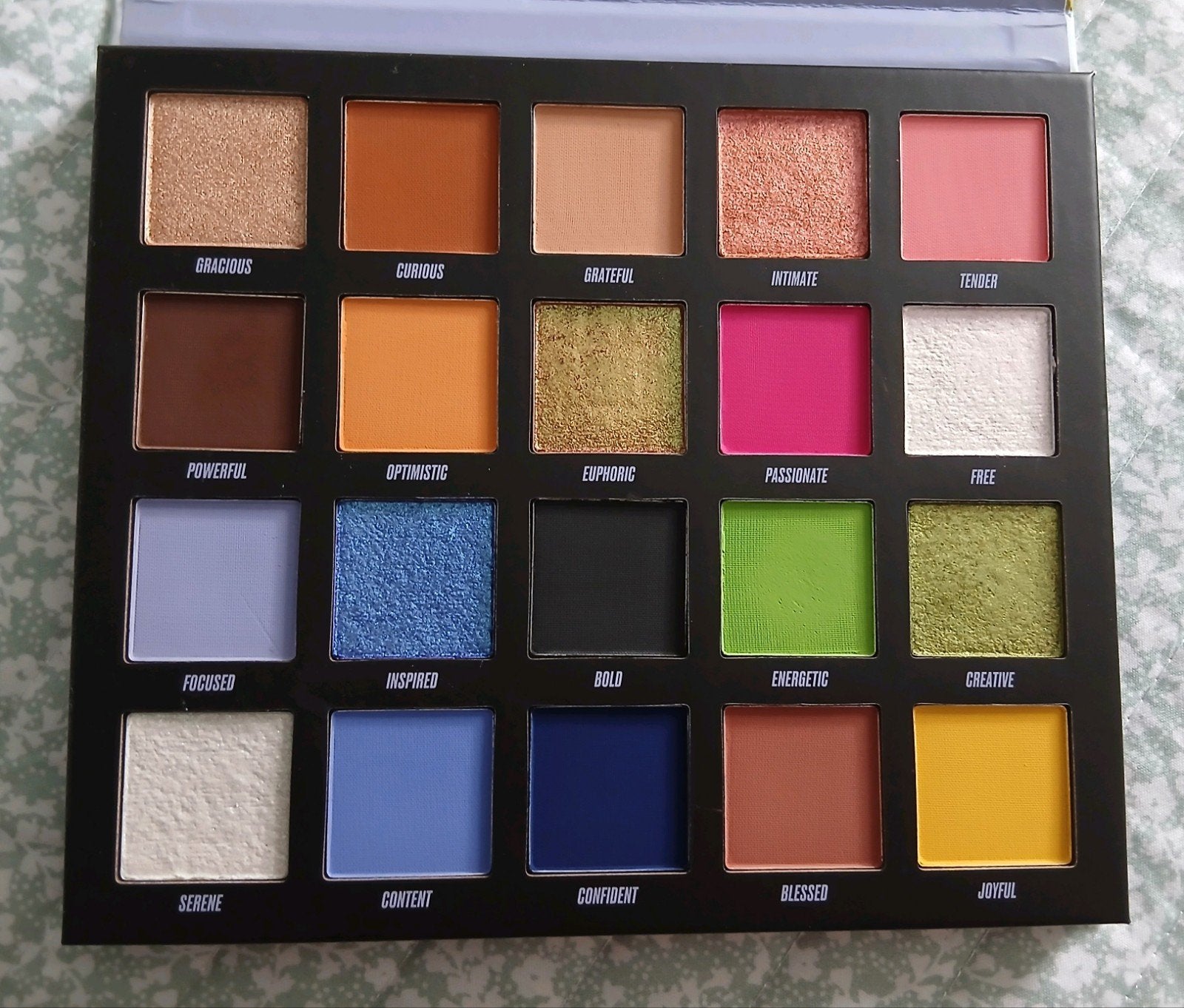 Beautybay New Mood Palette, Nieuw, Ophalen of Verzenden, Make-up, Overige kleuren