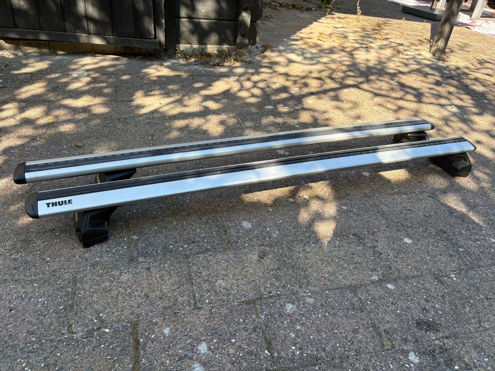 Thule Wingbar Evo dakdragerset met voetenset 7106, Auto diversen, Dakdragers, Ophalen of Verzenden, Zo goed als nieuw