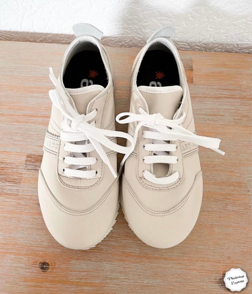 Mooie schoenen van Art 36, Heart, Ophalen of Verzenden, Driehuizerweg 323 6525 PM Nijmegen, Webshop@heart.nl