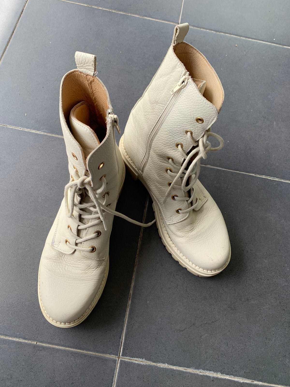Manfield leren dames laatzen maat 40, Kleding | Dames, Wit, Lage of Enkellaarzen, Ophalen of Verzenden, Gedragen
