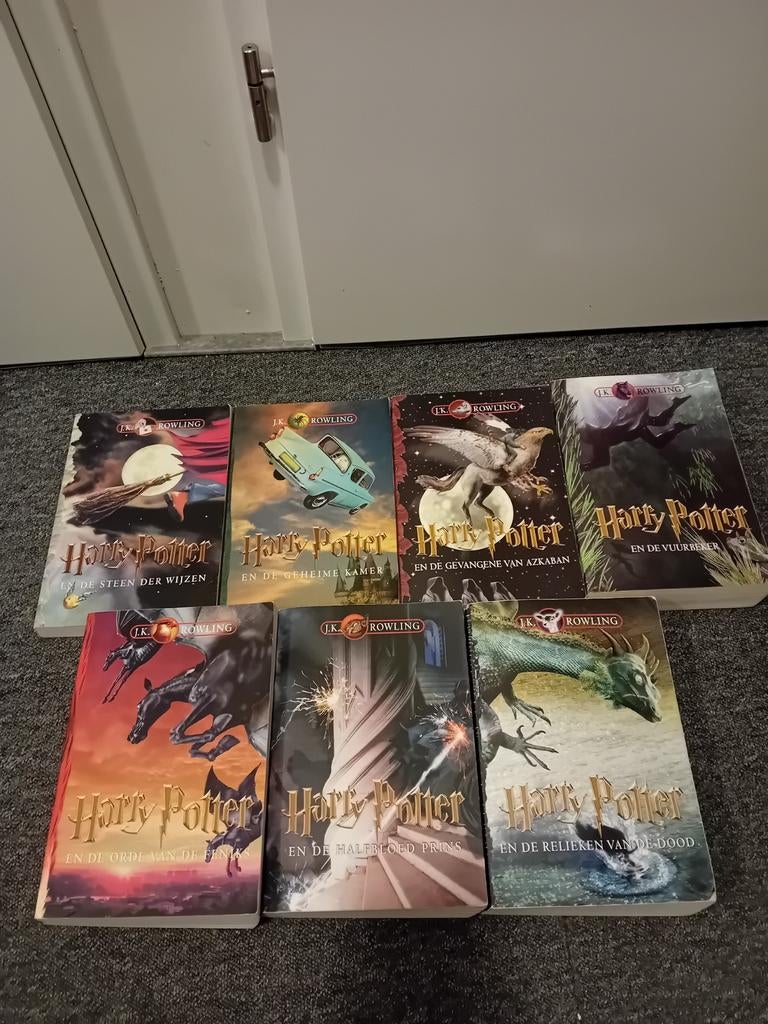 Harry Potter boeken deel 1 t/m 7 - J.K. Rowling, Boeken, Ophalen of Verzenden, Gelezen