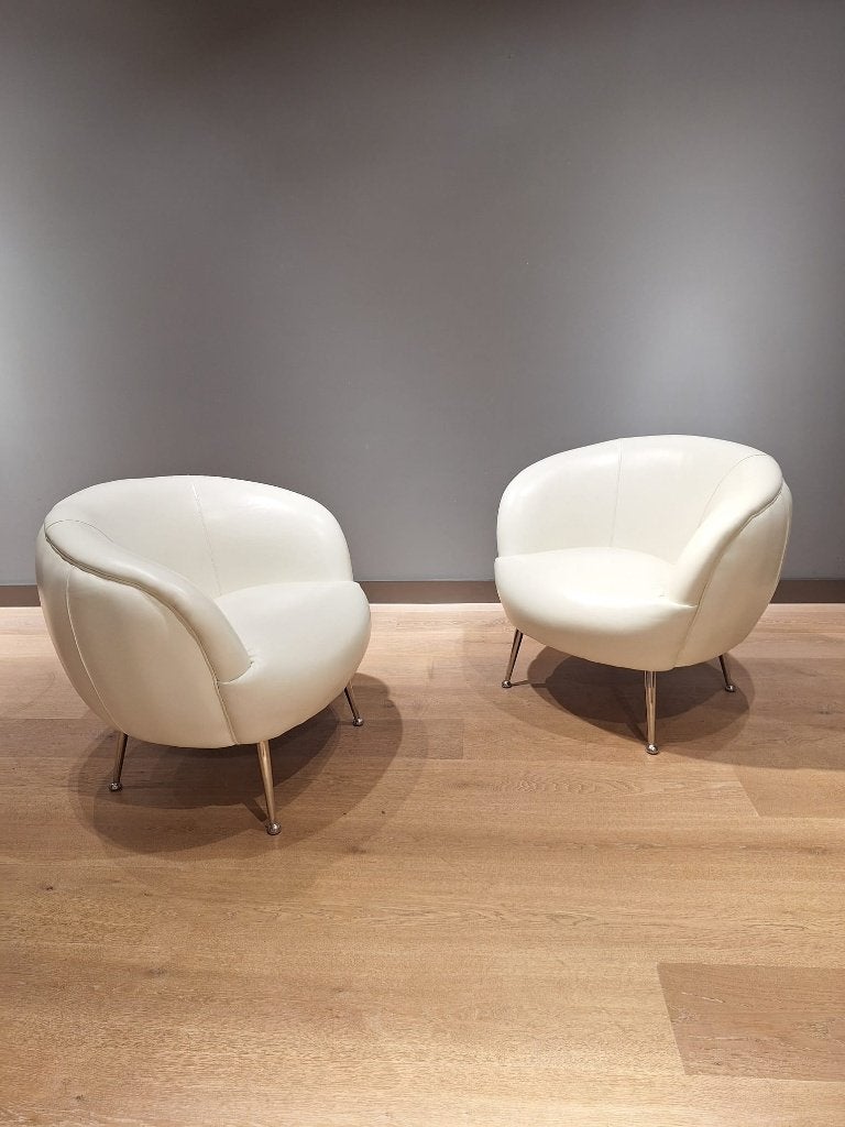 Twee Lederen Italiaanse Kuipstoelen, gebruikt door Netflix, Huis en Inrichting, Fauteuils, Gebruikt, Vintage, 75 tot 100 cm, Ophalen of Verzenden