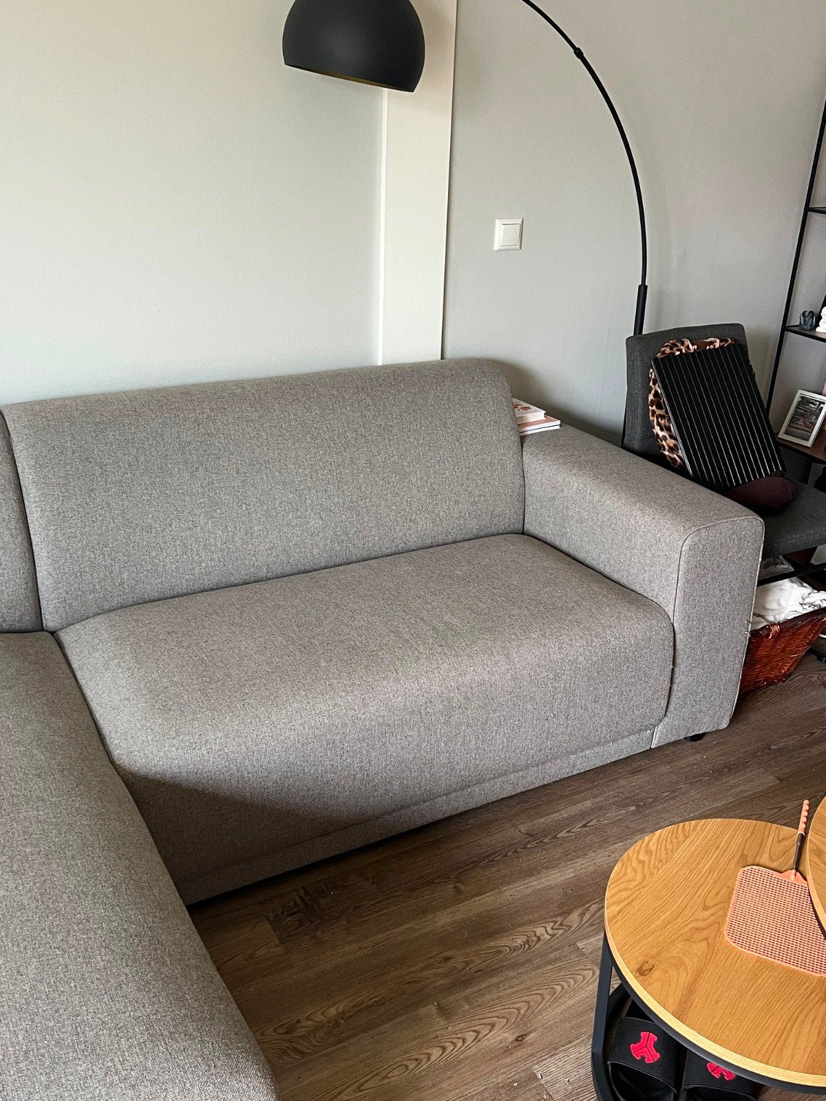Grijze hoek bank, Ophalen, Gebruikt, Hoekbank, 200 tot 250 cm