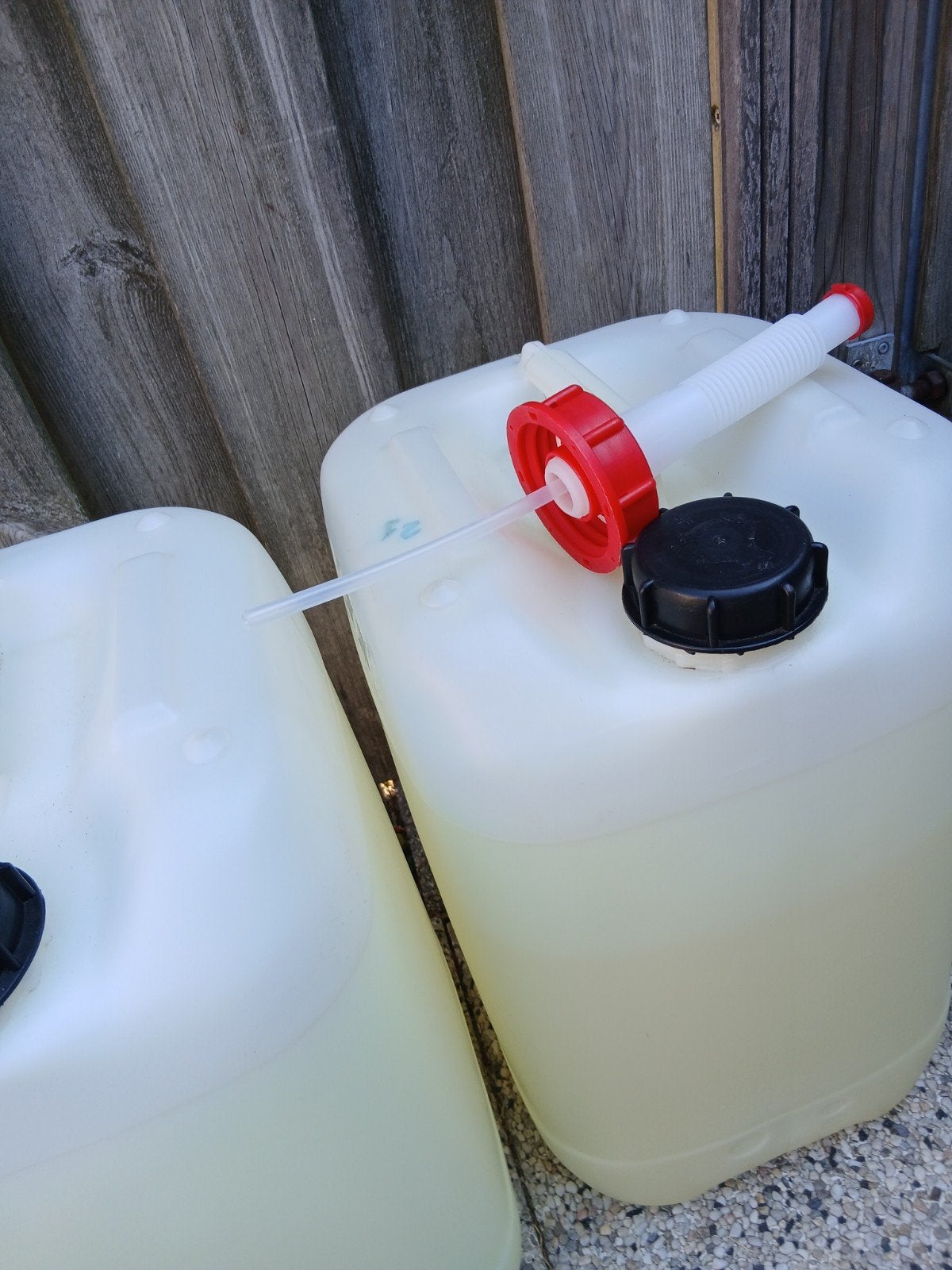 25 liter jerrycan voor benzine met schenktuit, Ophalen