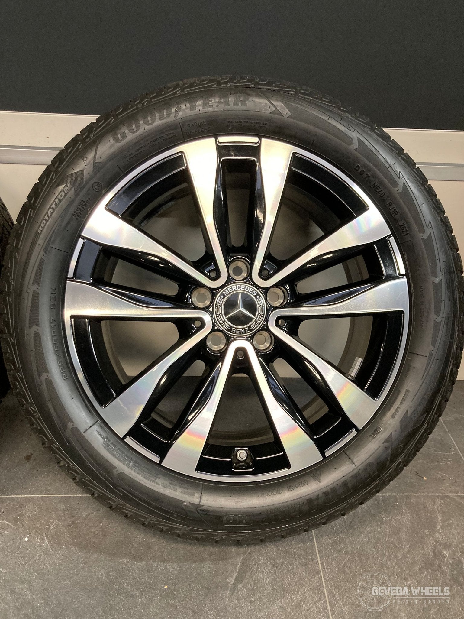 17” originele Mercedes C W206 velgen + winterbanden 5x112, Auto-onderdelen, Gebruikt, -, -, Banden en Velgen