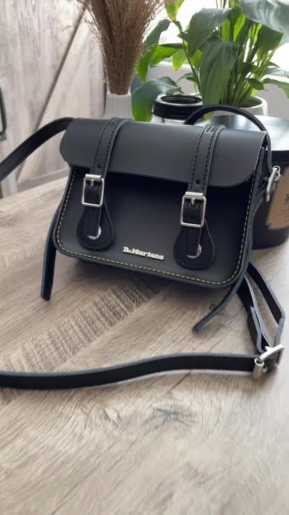 Dr. Martens Satchel 7 inch - Zwart Leren Schoudertasje, Ophalen, Schoudertasje, Zwart, Martens
