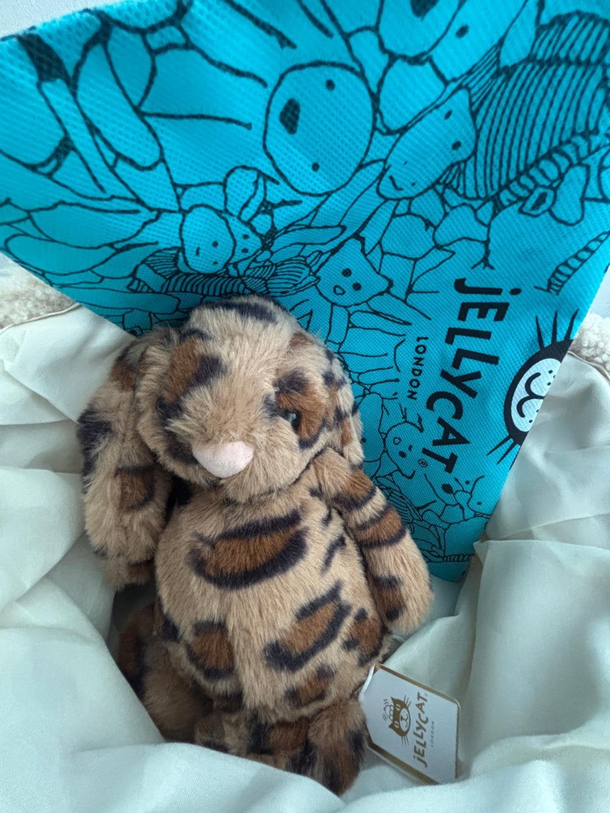 Jellycat cobblehop bunny +tas, Jellycat, Overige karakters, Ophalen of Verzenden, Met label
