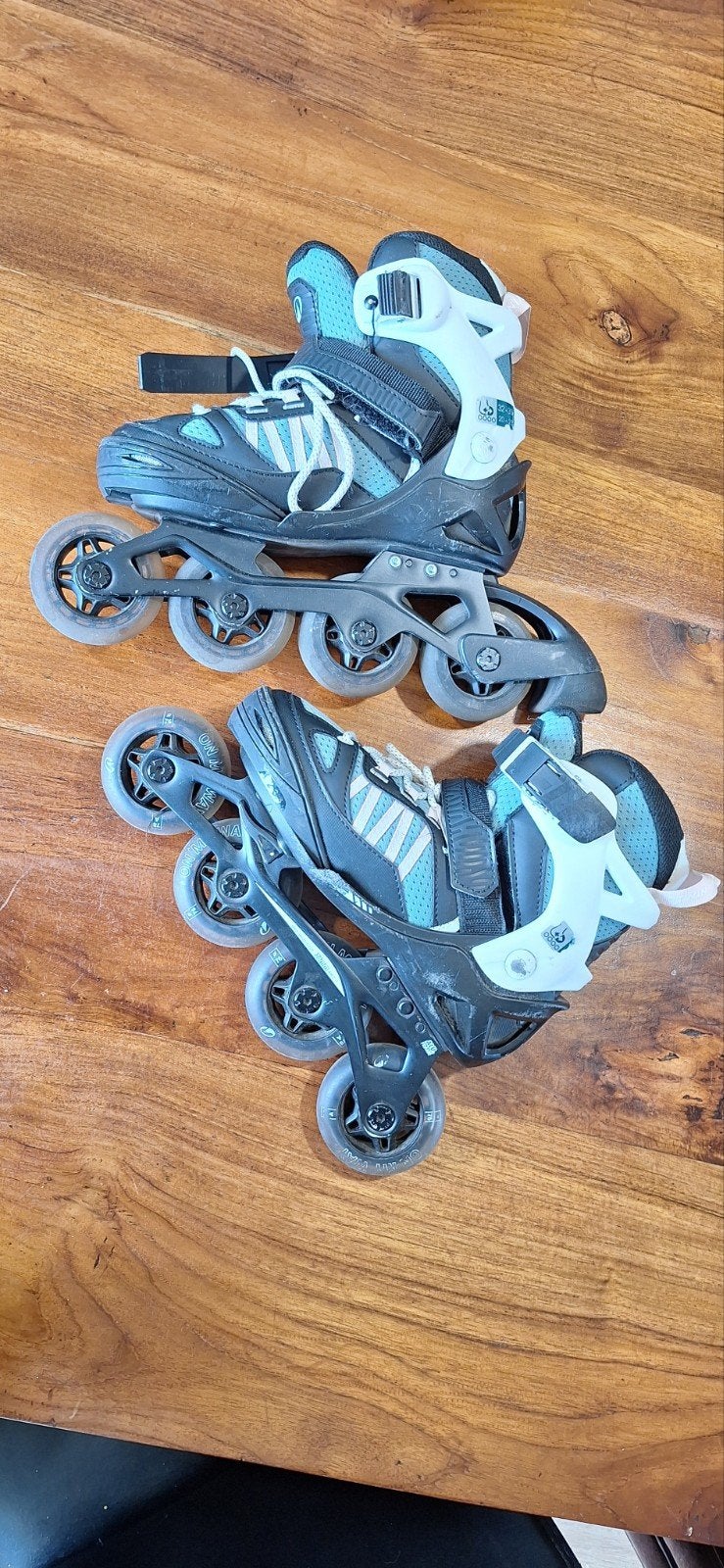 Skeelers BTWIN maat 32-35, Sport en Fitness, Skeelers, Ophalen, Verstelbaar, Gebruikt