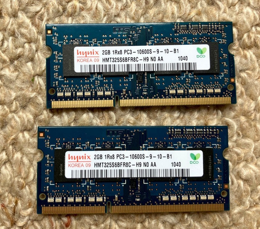 Hynix 4GB DDR3 SO-DIMM laptop gegeugen, Computers en Software, RAM geheugen, DDR3, Ophalen of Verzenden, Zo goed als nieuw, Laptop