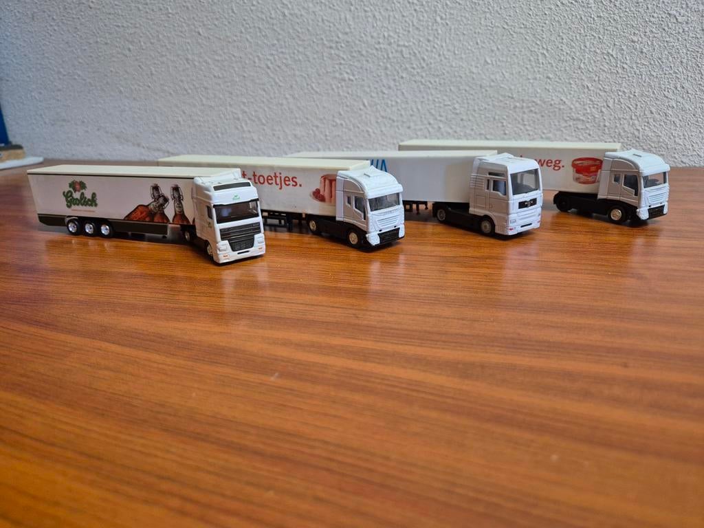 H0 Vrachtwagens Diversen - 4 stuks, Hobby en Vrije tijd, Modelbouw | Auto's en Voertuigen, Overige merken, Gebruikt, 1:50 of kleiner