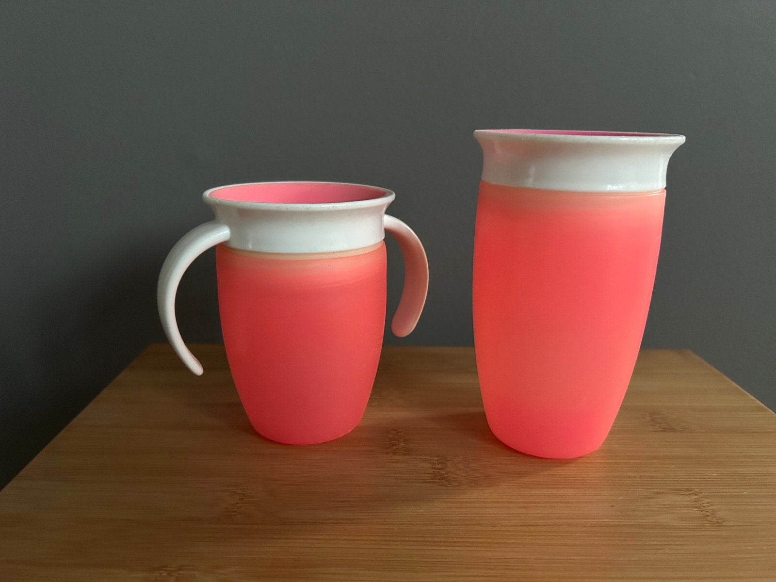 Twee Munchkin bekers, Ophalen of Verzenden, Gebruikt, Drinkbeker, Overige merken