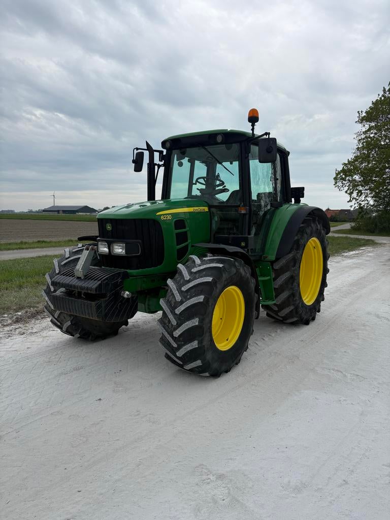 John Deere 6230 - Powrquad 40km, Airco, Goede banden, Ophalen