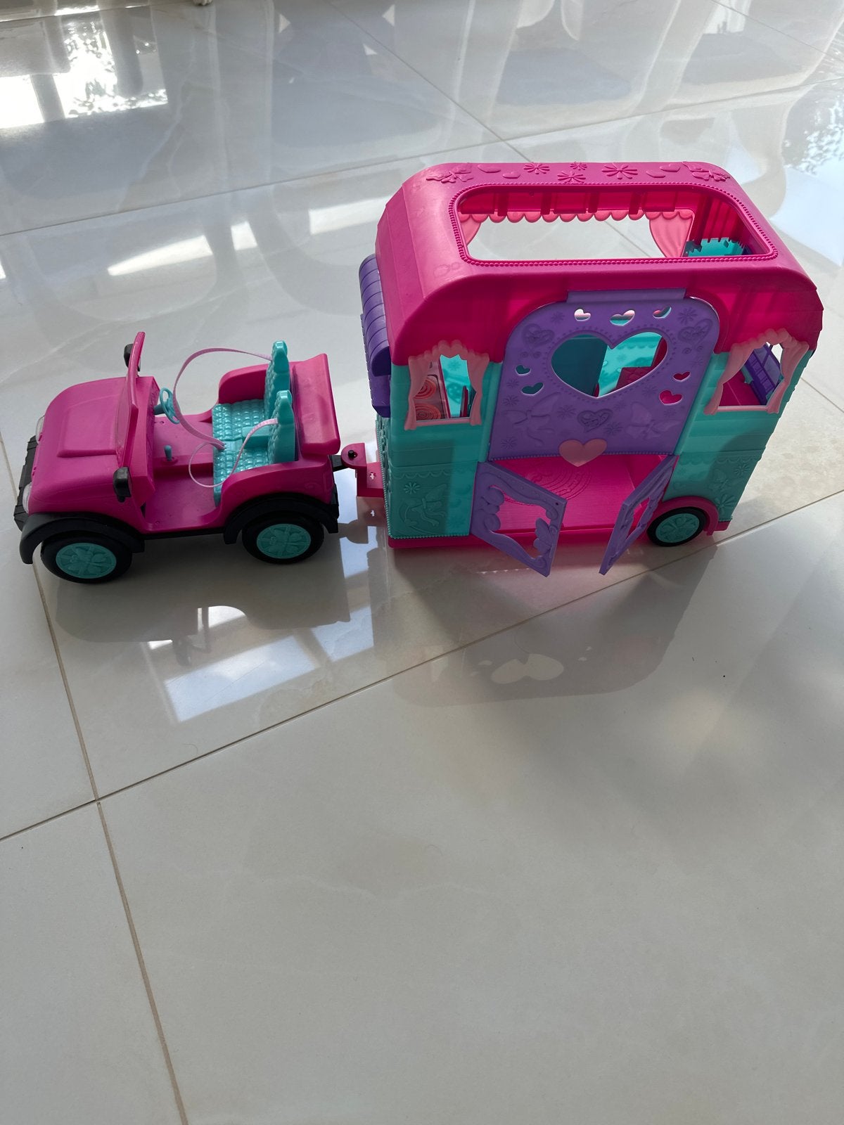 Roze speelgoedjeep met caravan voor poppen, Ophalen of Verzenden, Zo goed als nieuw