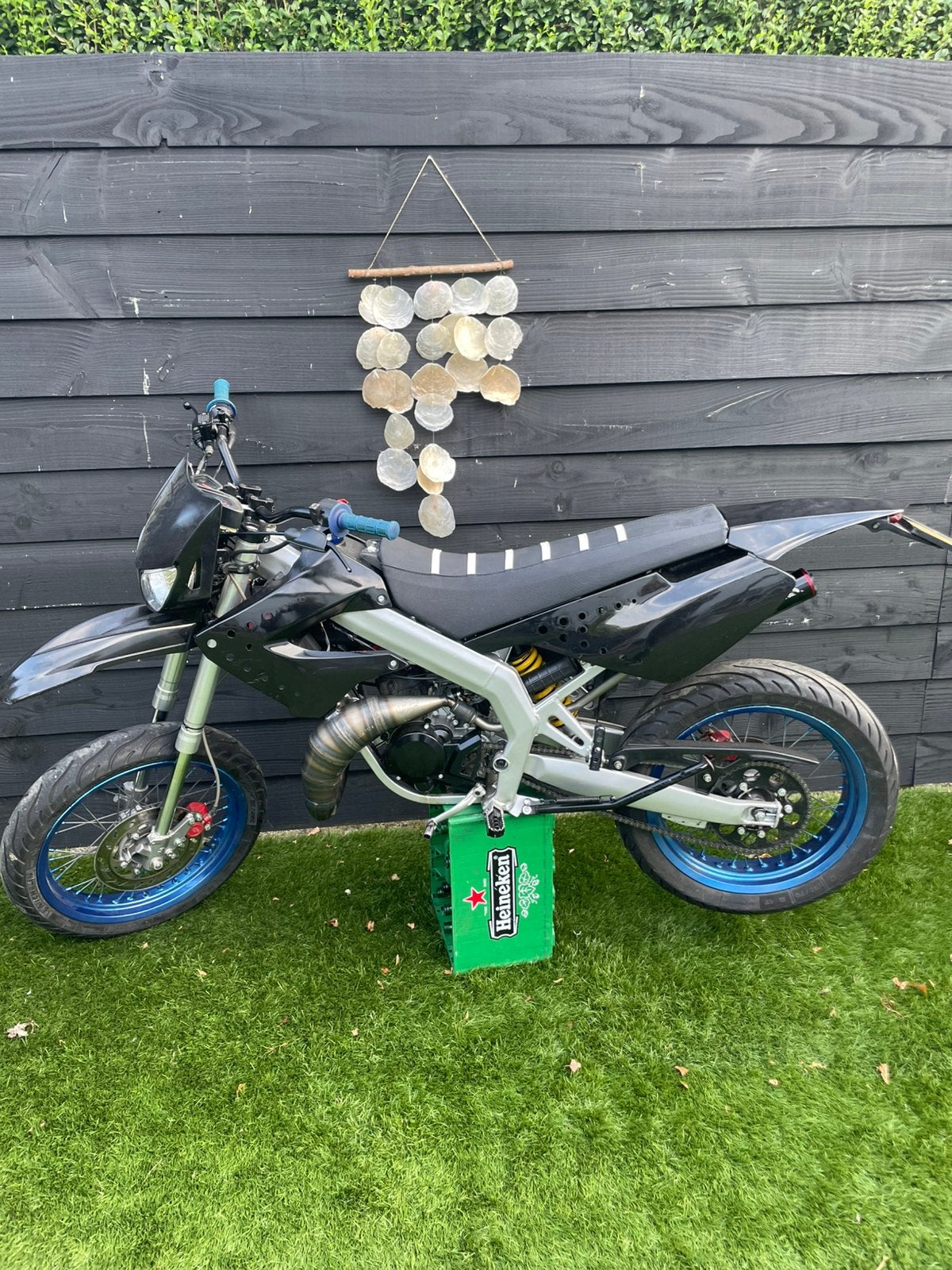 Derbi senda, Fietsen en Brommers, Ophalen, Zo goed als nieuw