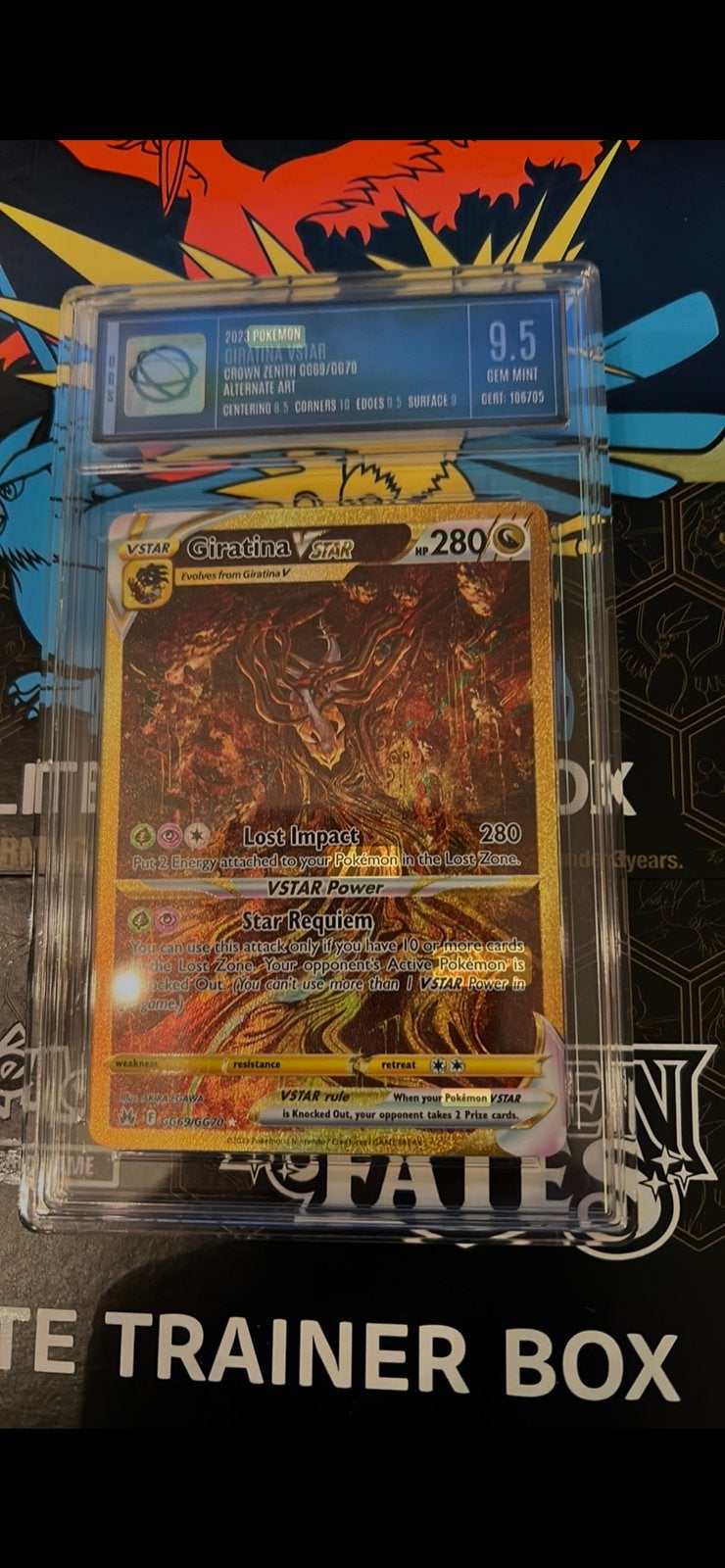Giratina Gold Crown Zenith UGS 9.5, Verzenden, Zo goed als nieuw