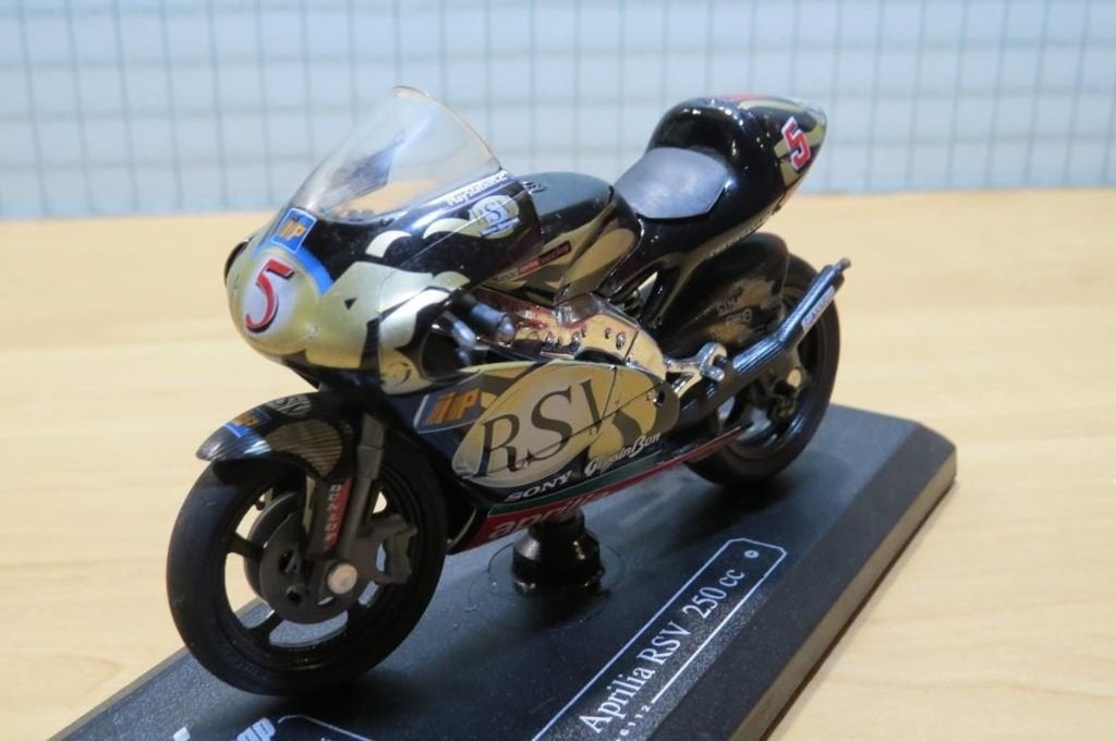 Marco Melandri Aprilia RSV250 2002 1:18, Overige merken, MayCheong, Nieuw, Ophalen of Verzenden